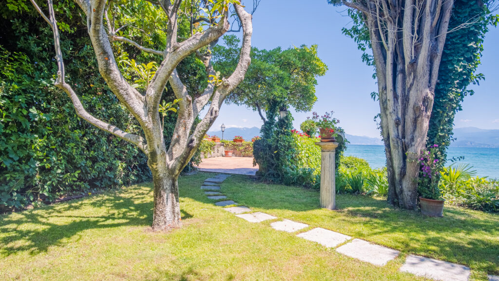 foto del giardino di Villa Patrizia, per l'articolo sul Property Management